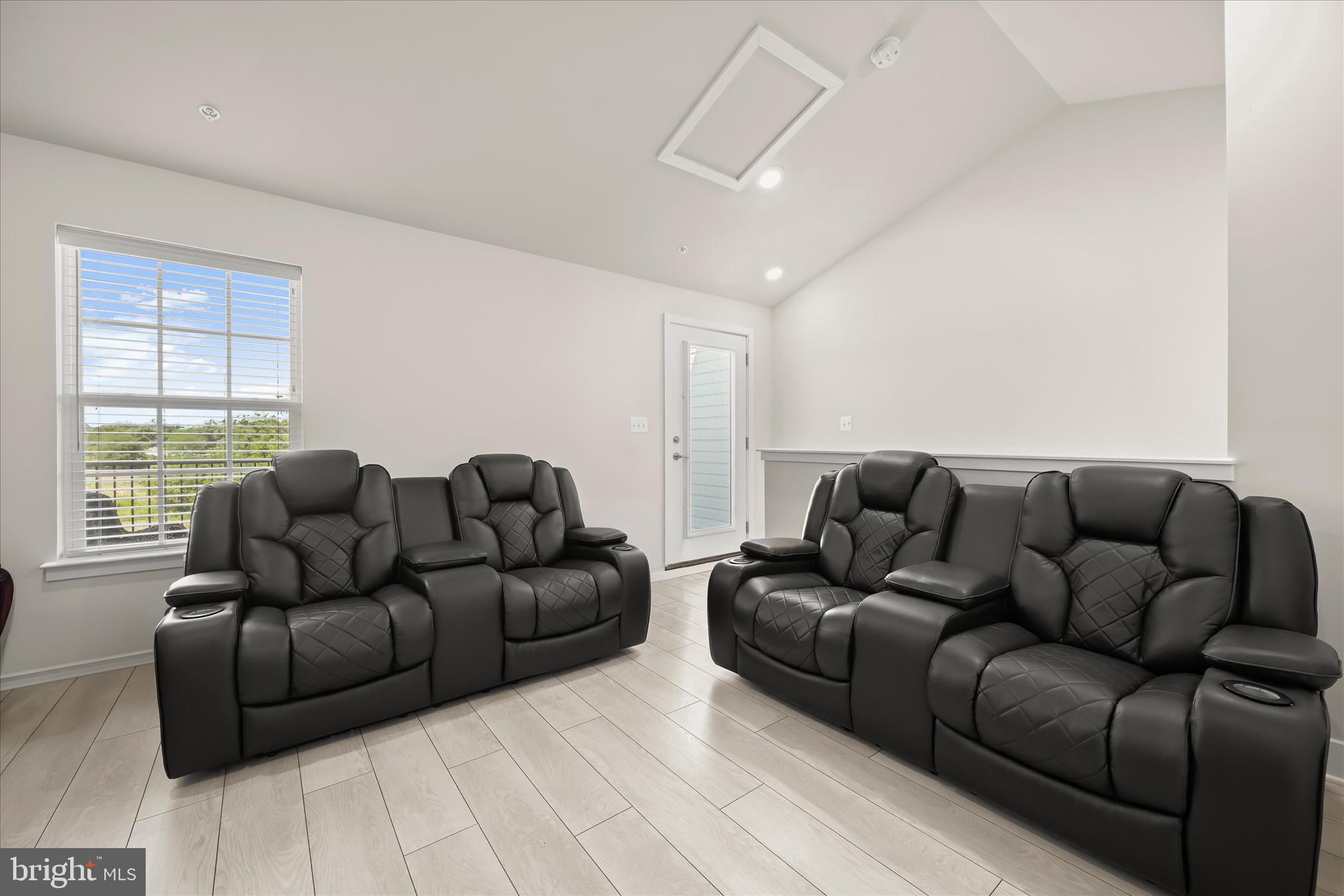 SYCAMORE RIDGE - Residential