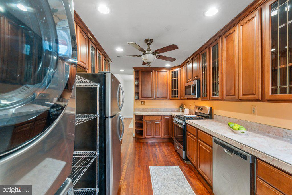 RESERVOIR HILL - Residential