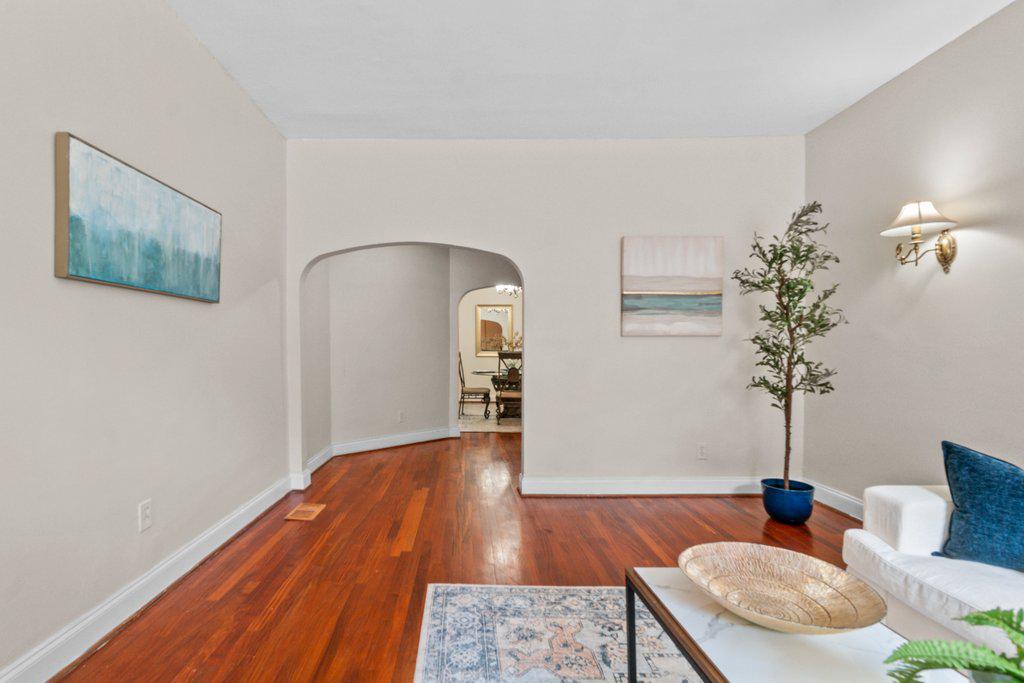 RESERVOIR HILL - Residential