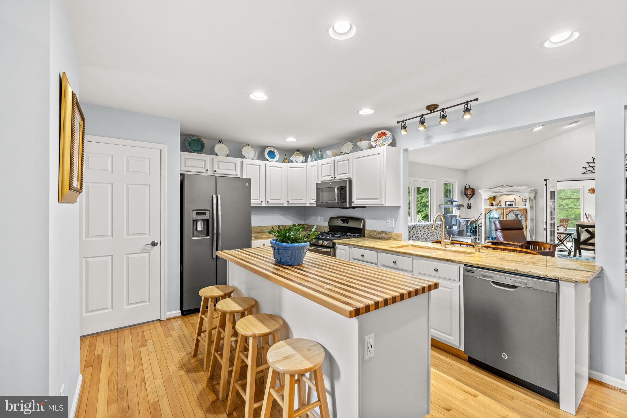 BRIAR PATCH - Residential