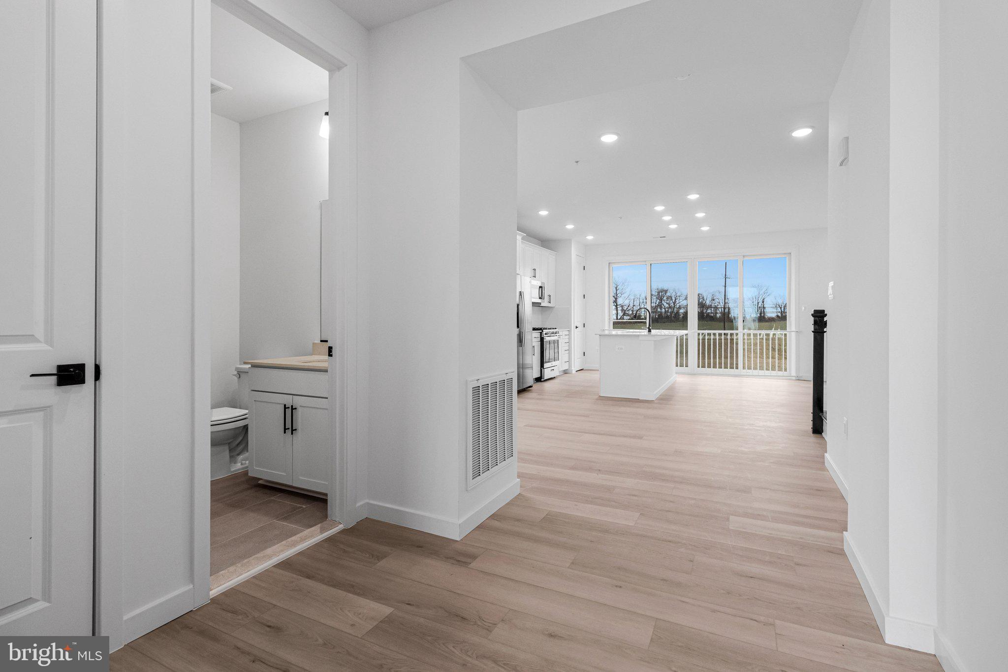 ELMWOOD FARM - Residential
