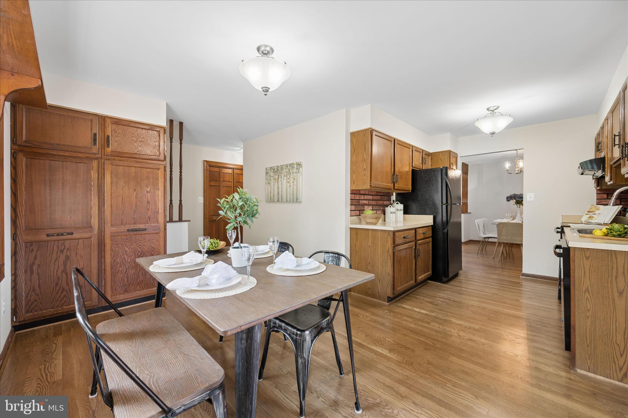 MANOR WOODS - Residential