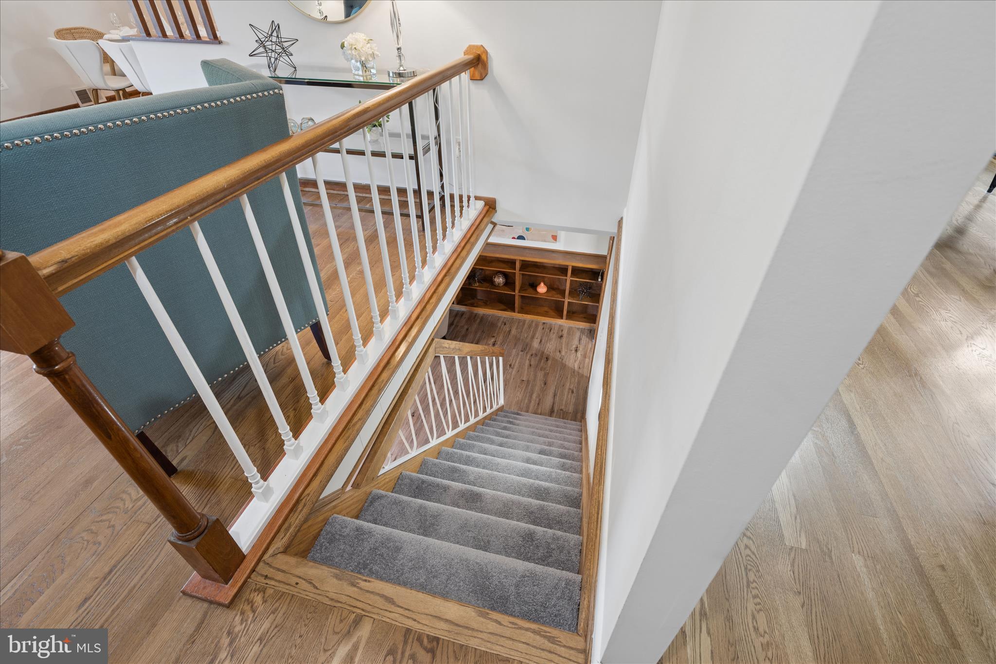 MANOR WOODS - Residential