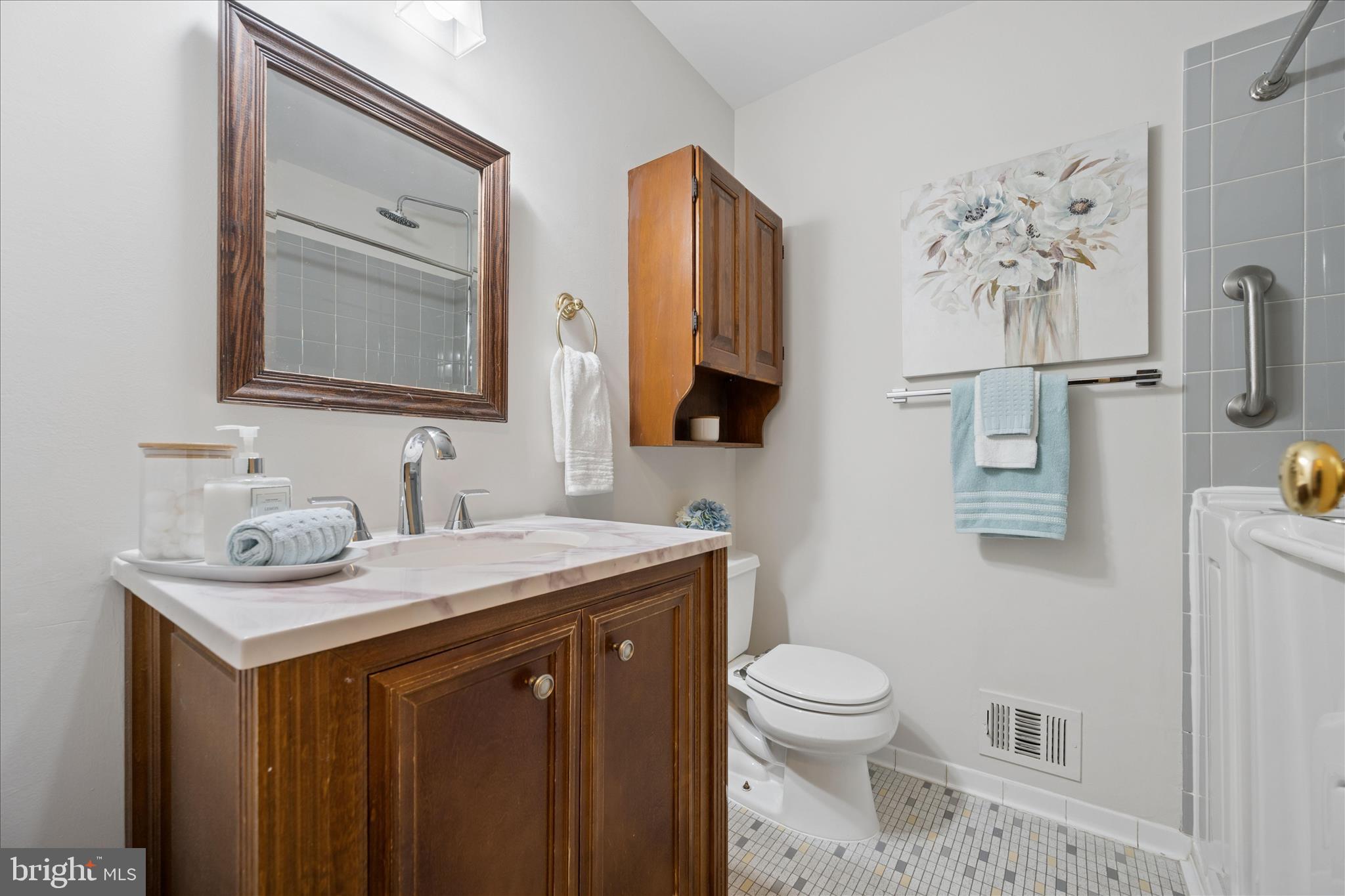 MANOR WOODS - Residential