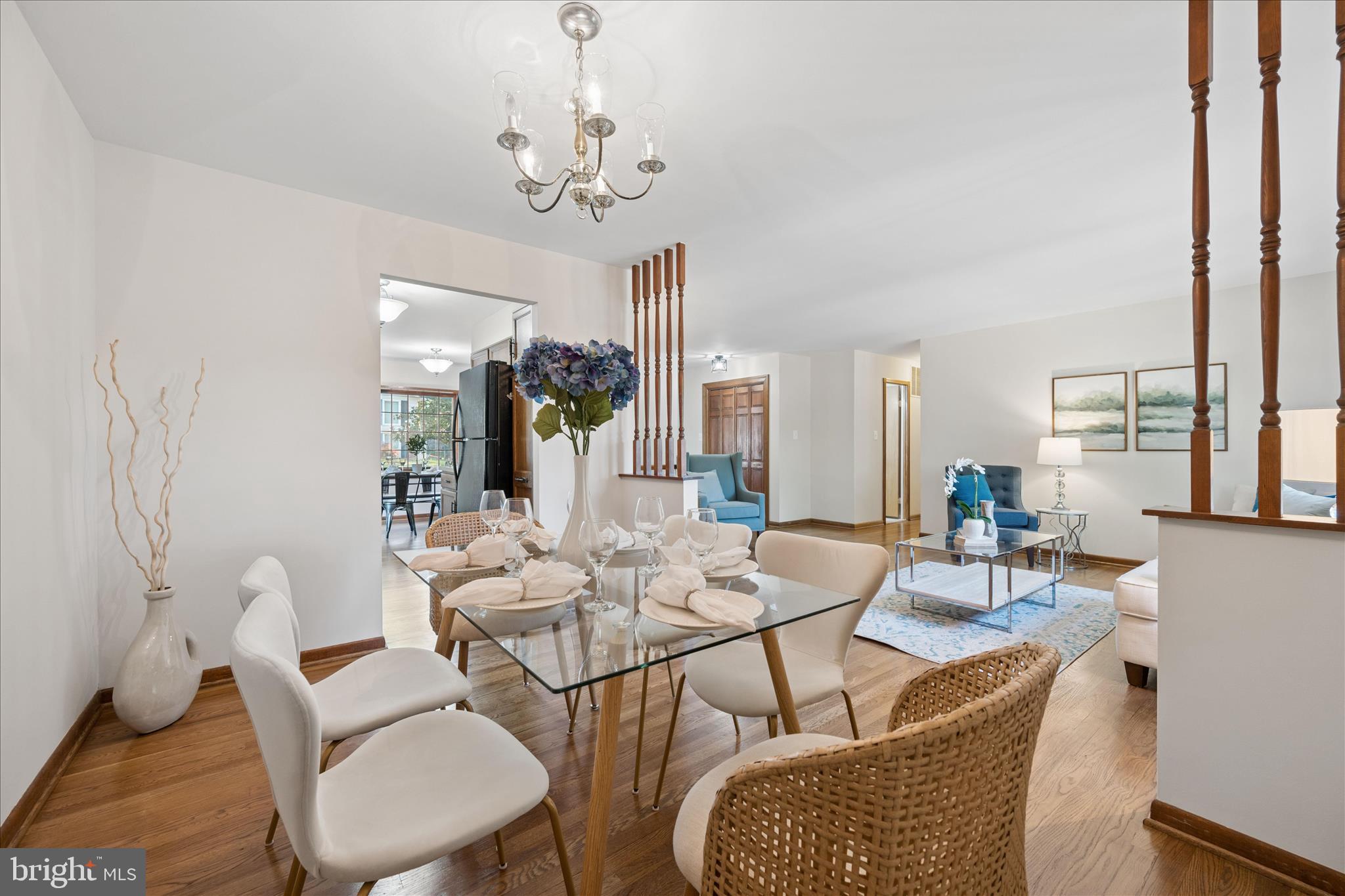 MANOR WOODS - Residential