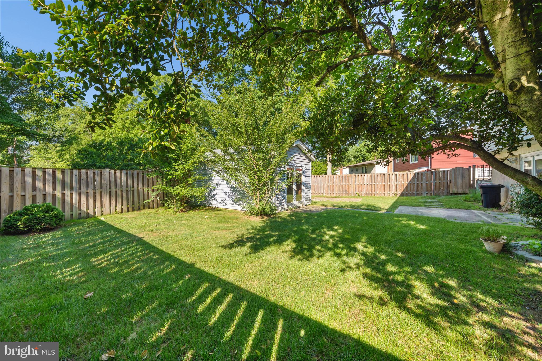 MANOR WOODS - Residential