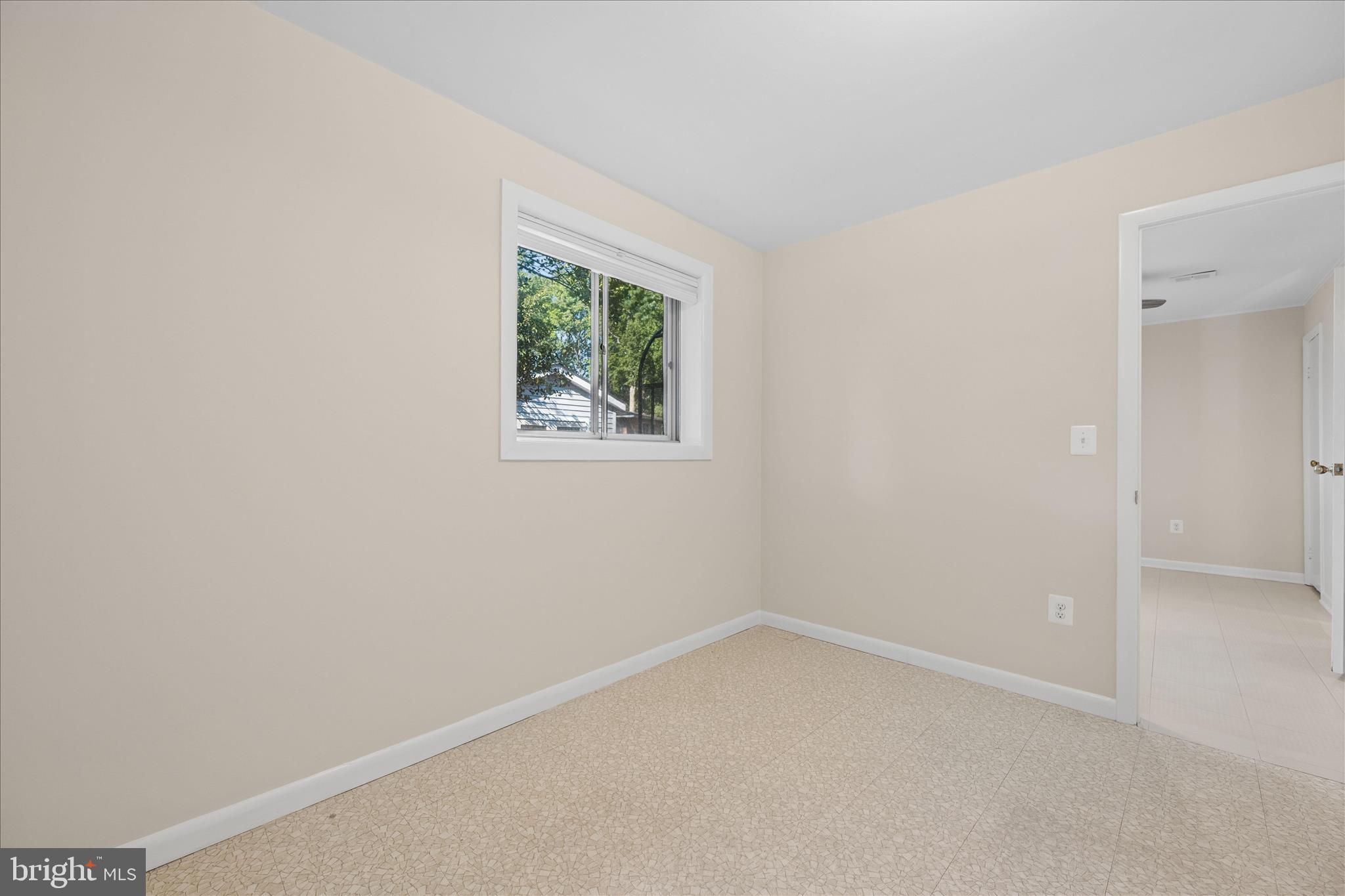 MANOR WOODS - Residential