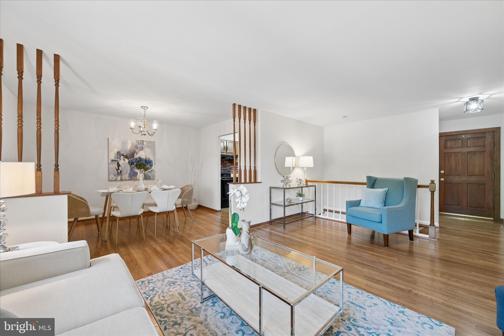 MANOR WOODS - Residential