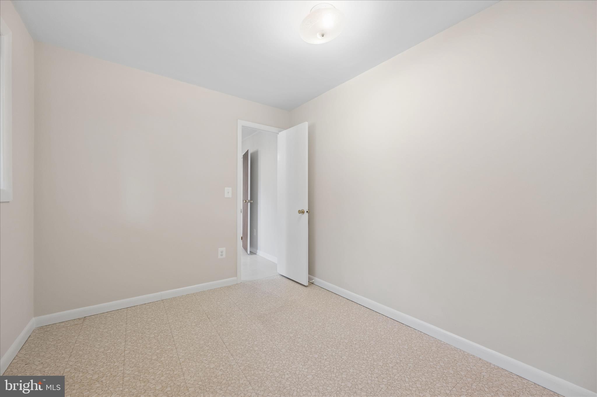 MANOR WOODS - Residential