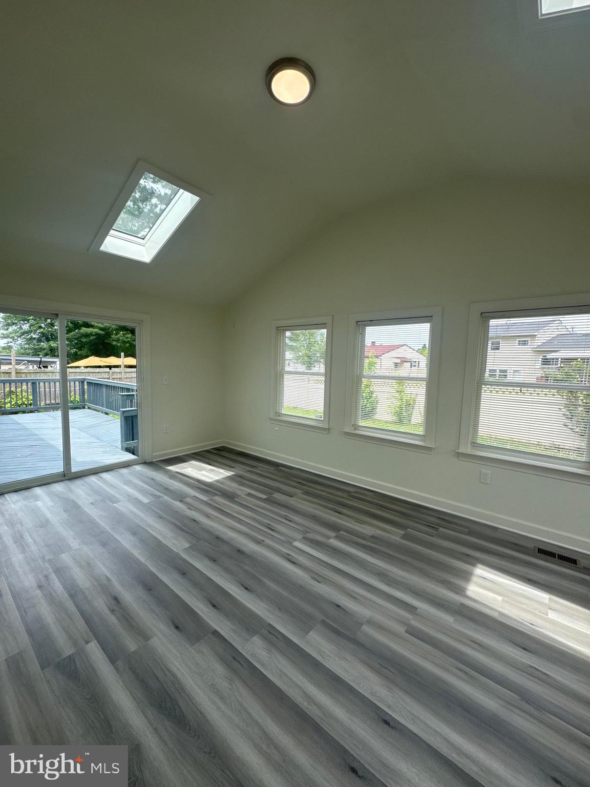 WESTVIEW PARK - Residential