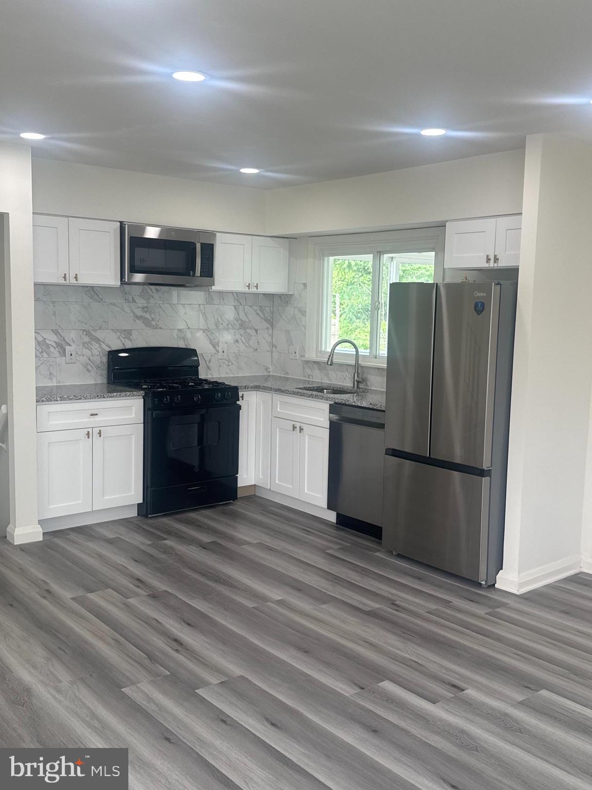 WESTVIEW PARK - Residential