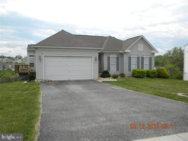 You'll love this home, w/open floor plan, where everything you need is on one floor! Features 3 bedrooms, 3 baths, bright and cheerful 4 season sunroom, kitchen w/center island & pantry 9' ceilings throughout, 1st floor laundry.   This is a Short Sale ... and Listing Price is APPROVED SHORT SALE PRICE