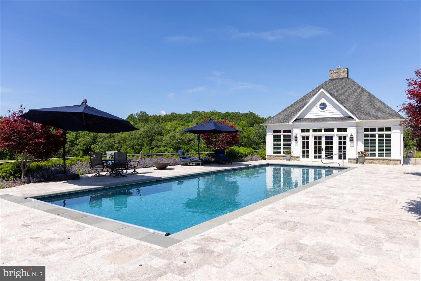 SEVEN SPRINGS FARM - Residential