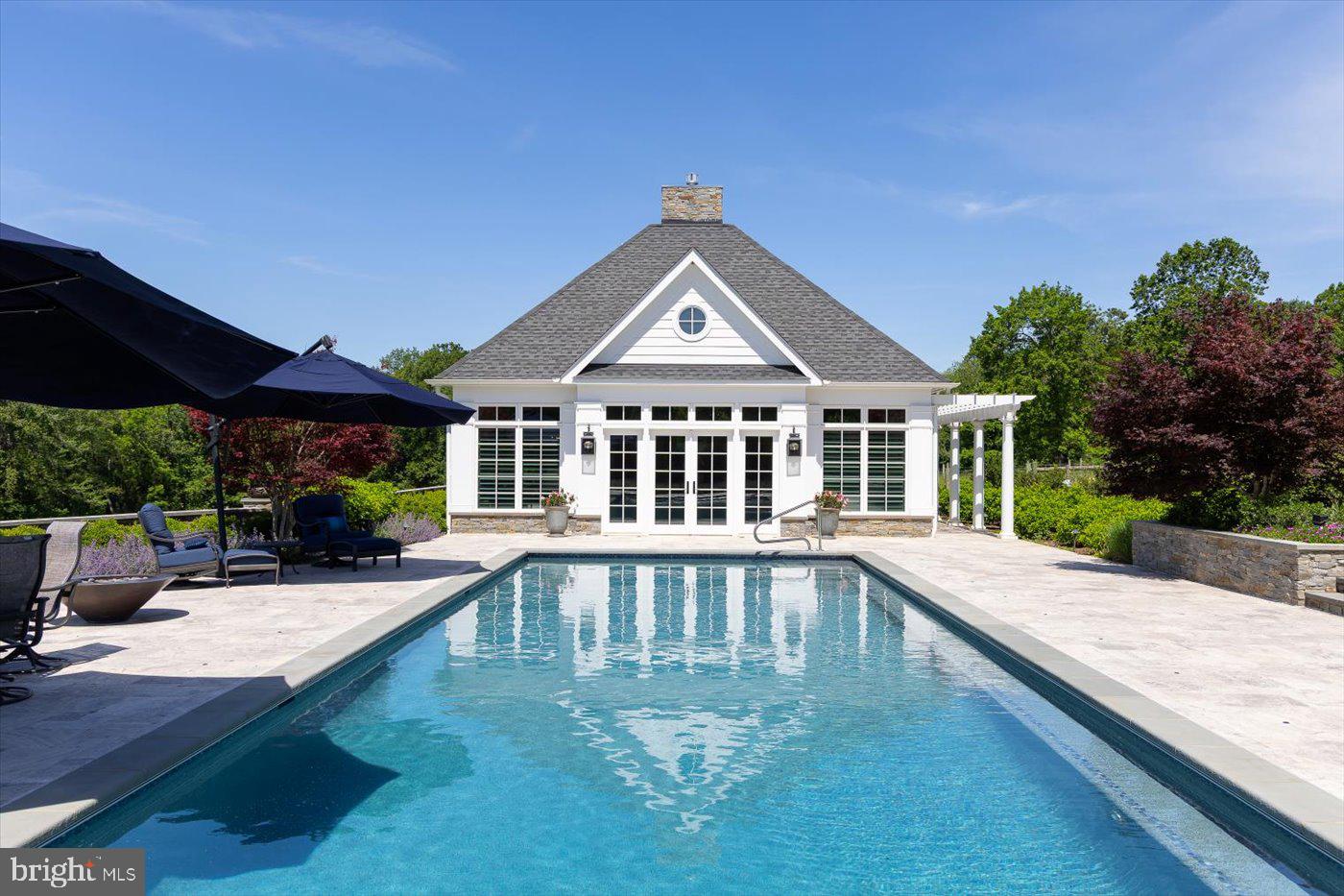 SEVEN SPRINGS FARM - Residential