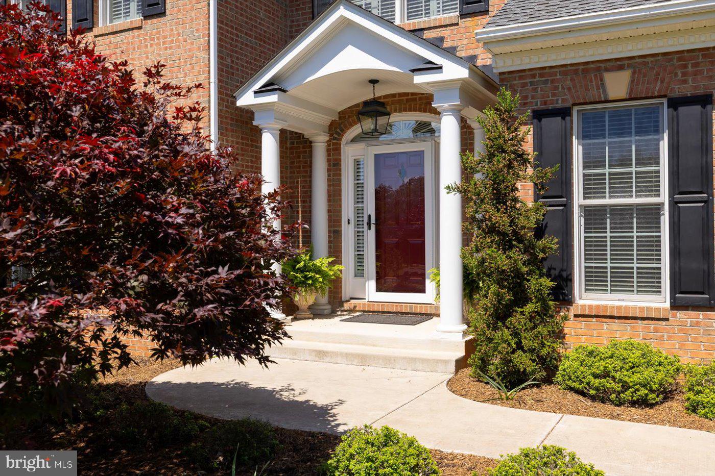 SEVEN SPRINGS FARM - Residential