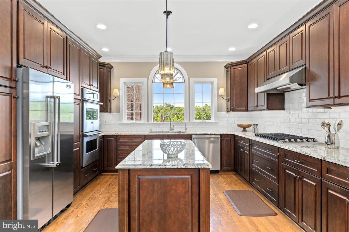 SEVEN SPRINGS FARM - Residential