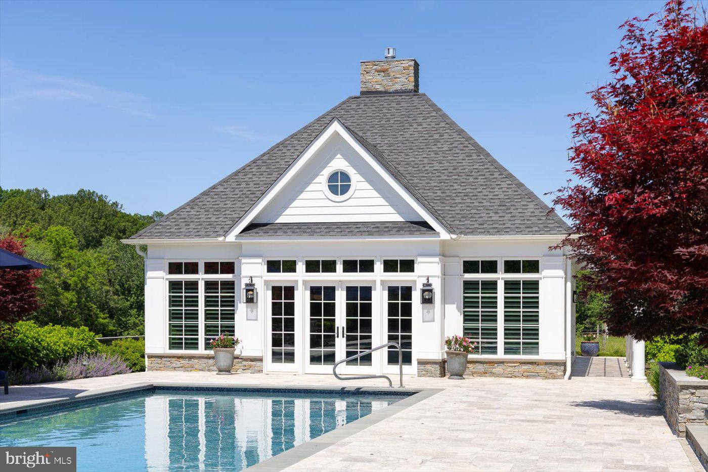 SEVEN SPRINGS FARM - Residential