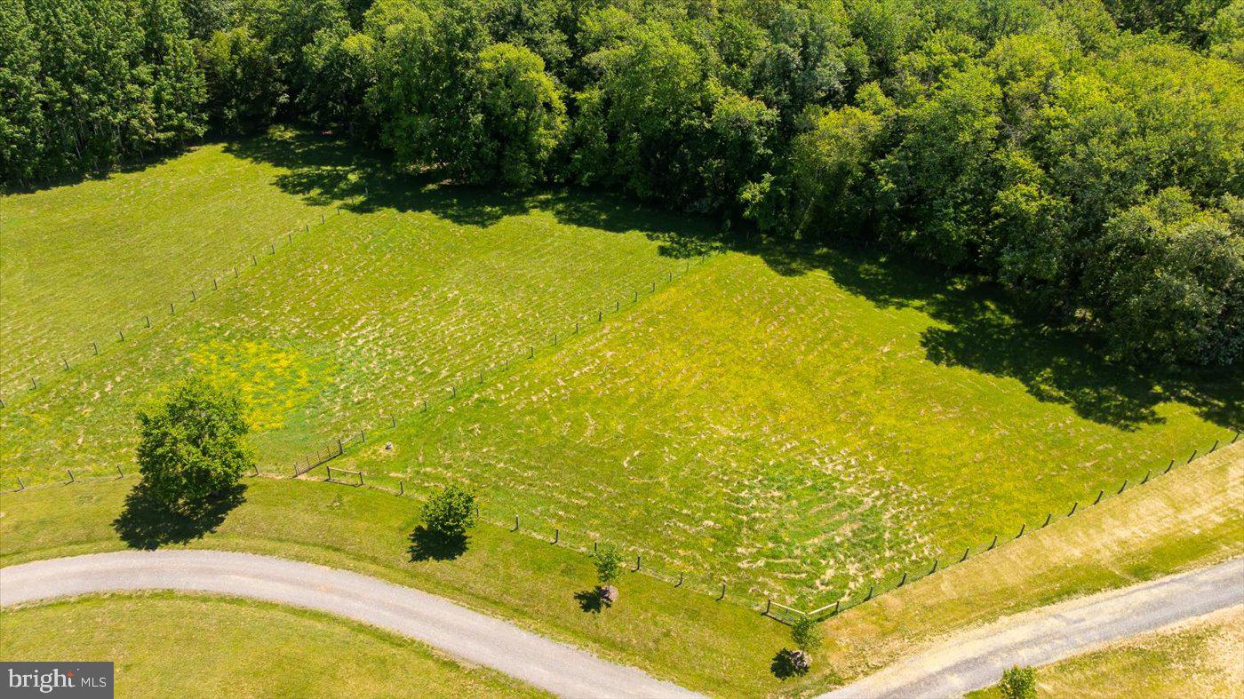 SEVEN SPRINGS FARM - Residential