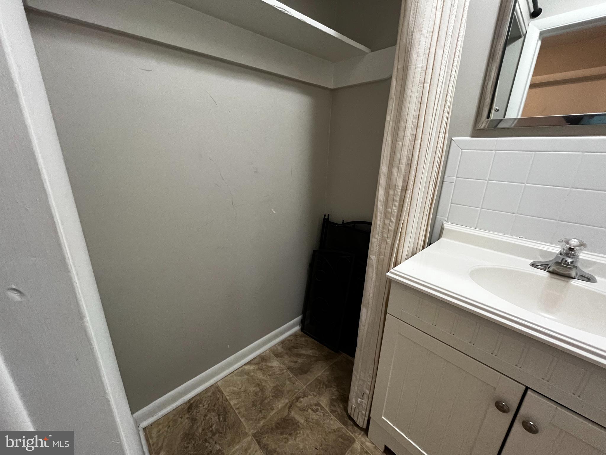 WINCHESTER CITY - Residential Lease