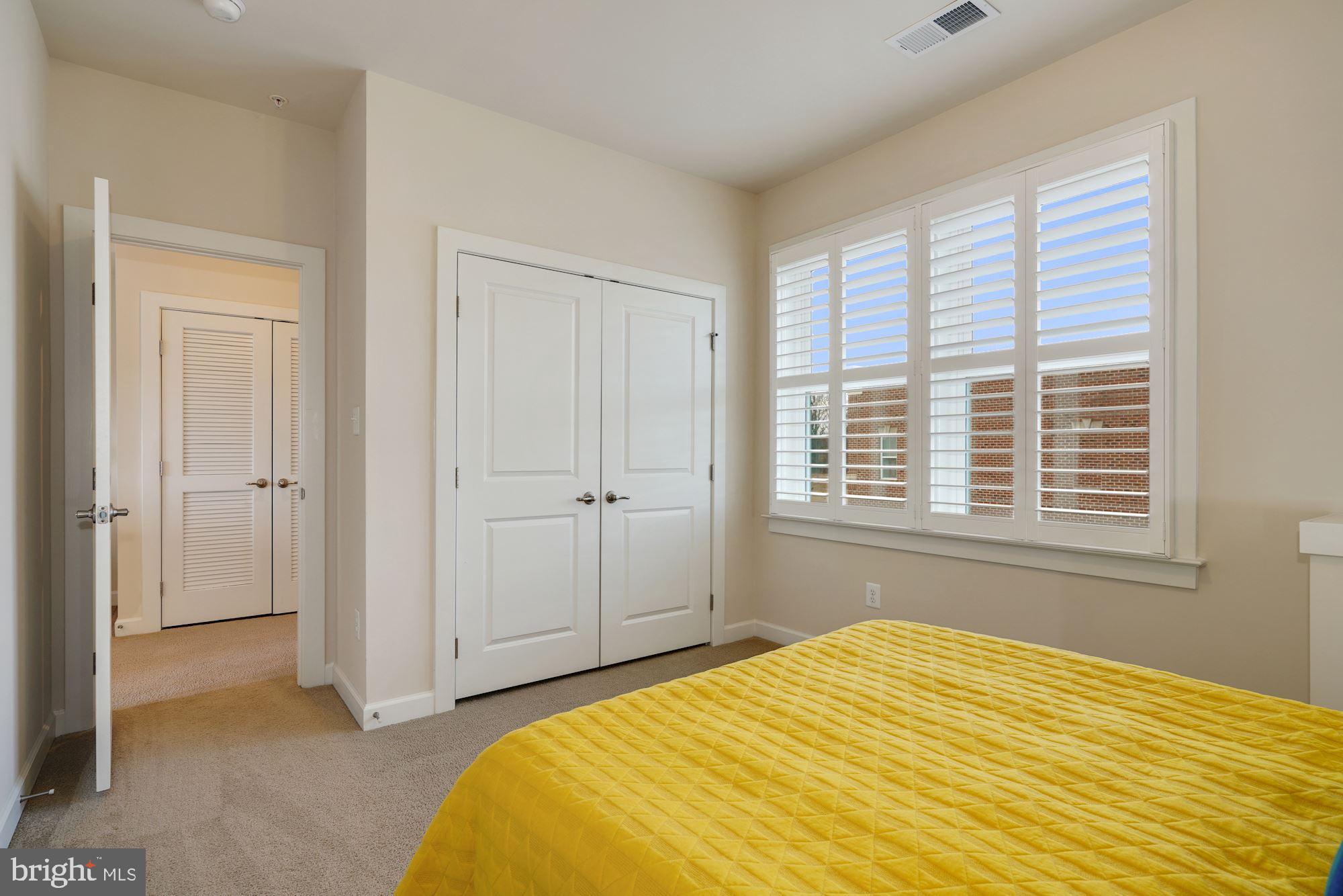 PARKLANDS AT WATKINS MILL - Residential