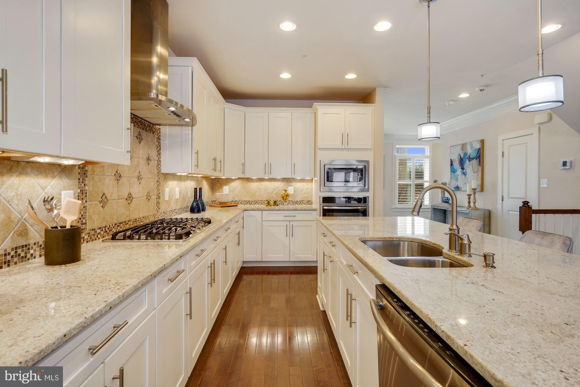PARKLANDS AT WATKINS MILL - Residential