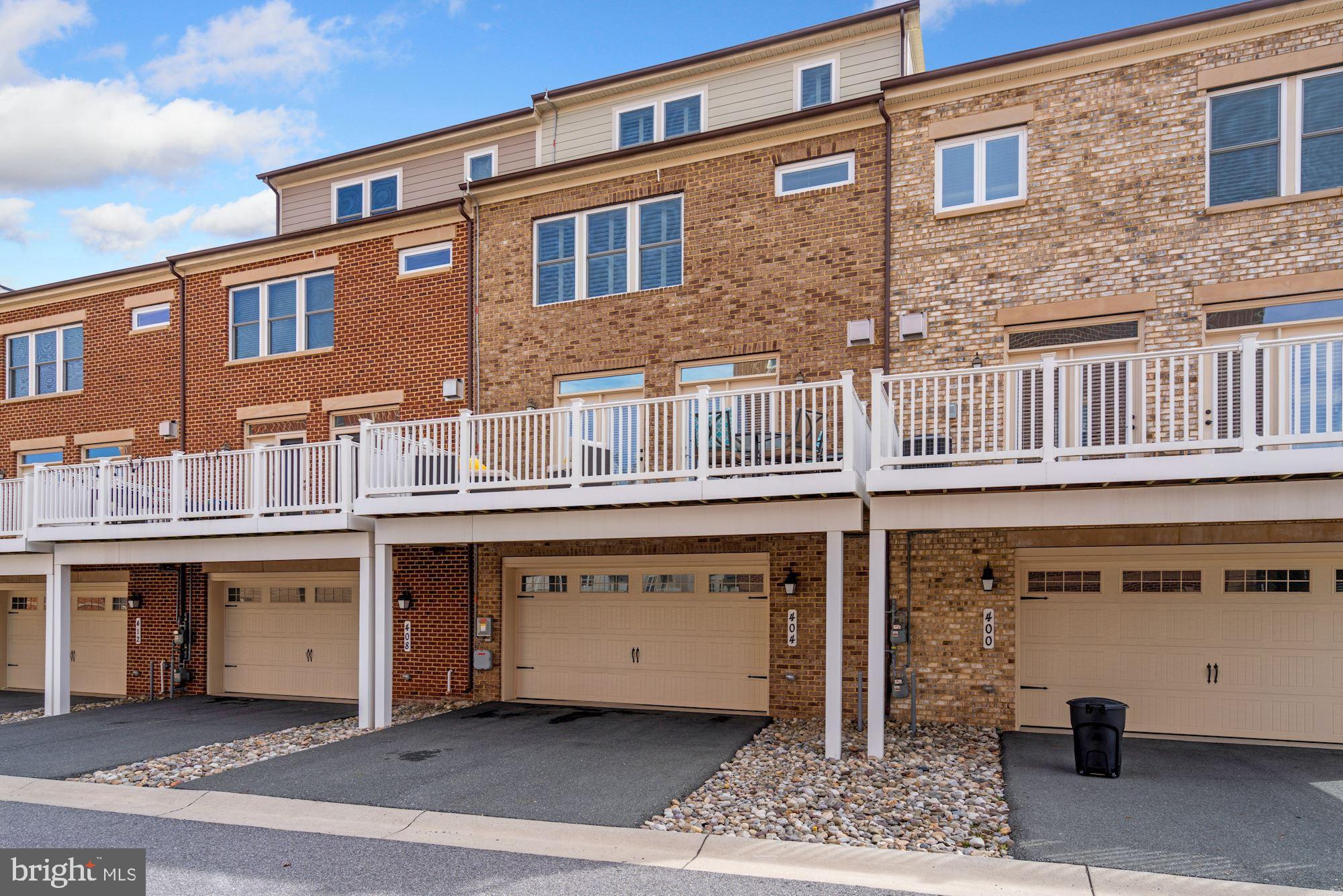 PARKLANDS AT WATKINS MILL - Residential