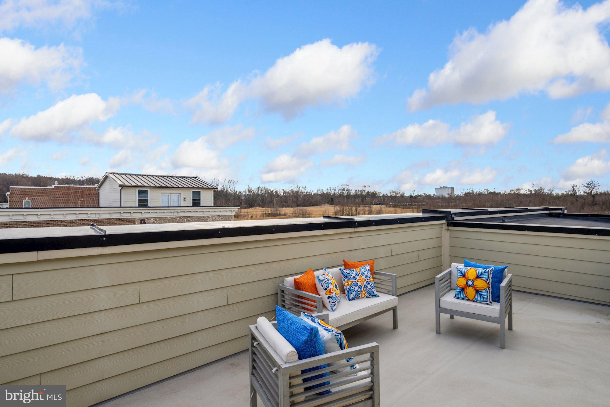 PARKLANDS AT WATKINS MILL - Residential