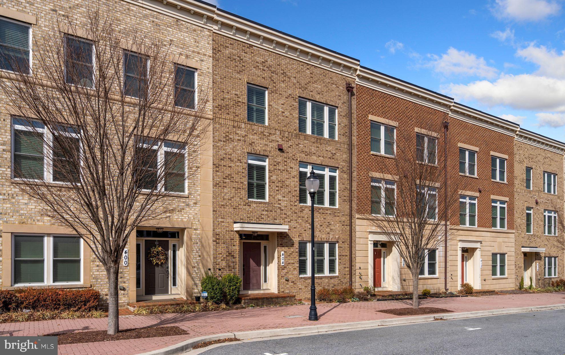 PARKLANDS AT WATKINS MILL - Residential