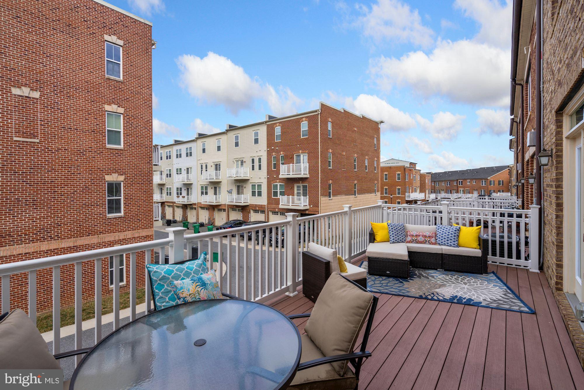 PARKLANDS AT WATKINS MILL - Residential
