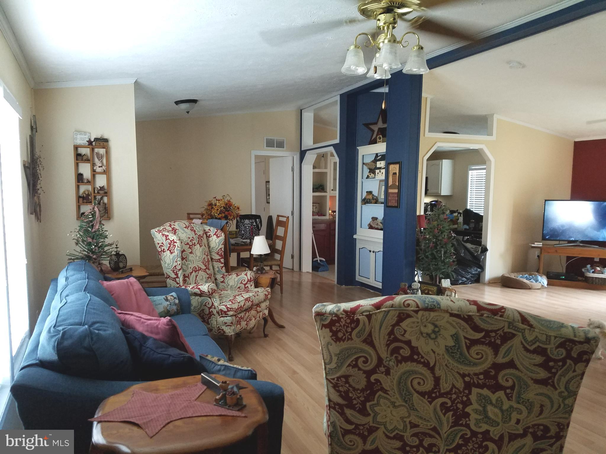 HEBRON WOODS - Residential