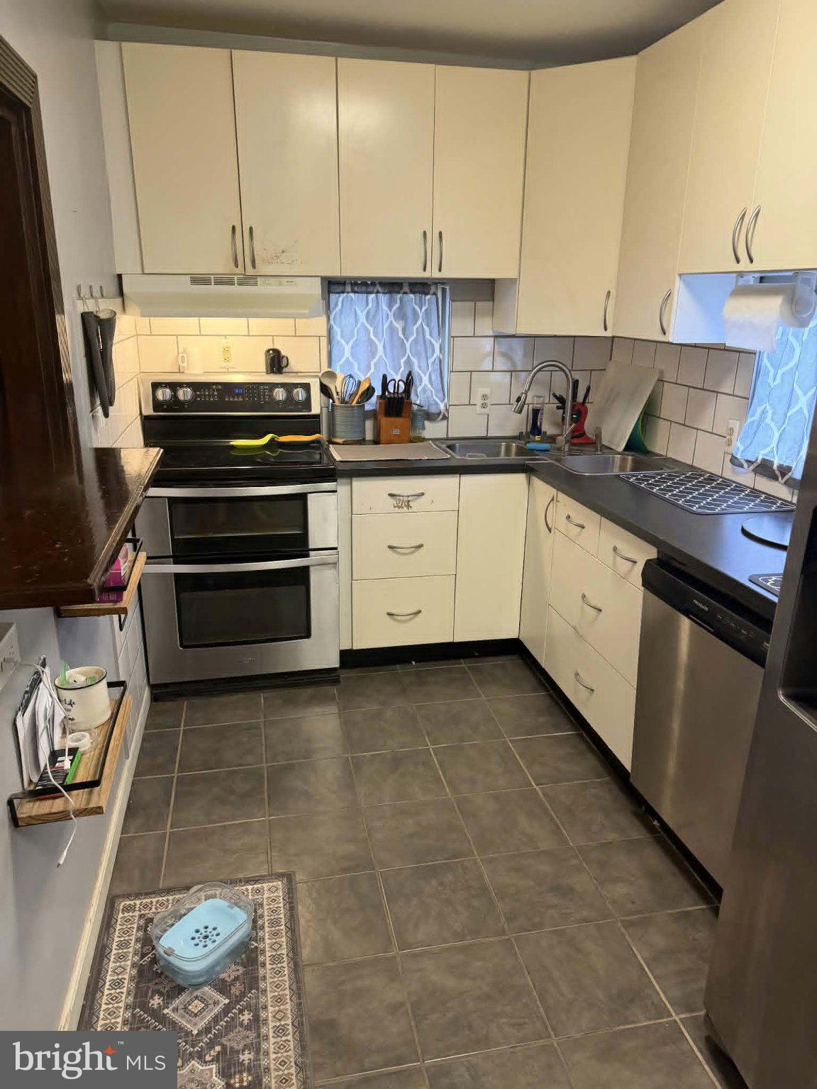 MOUNT HOLLY TERRACE - Residential