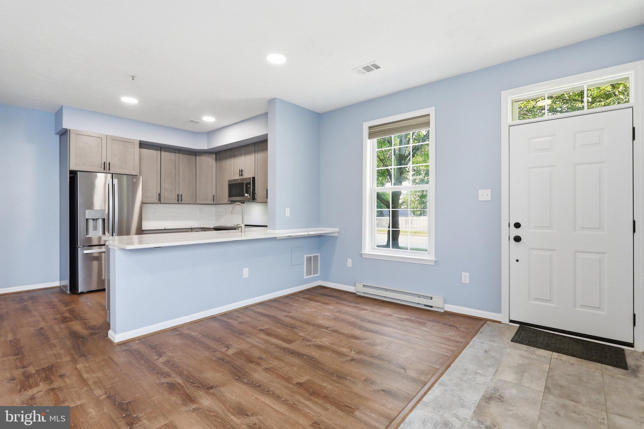 WELLINGTON TRACE - Residential