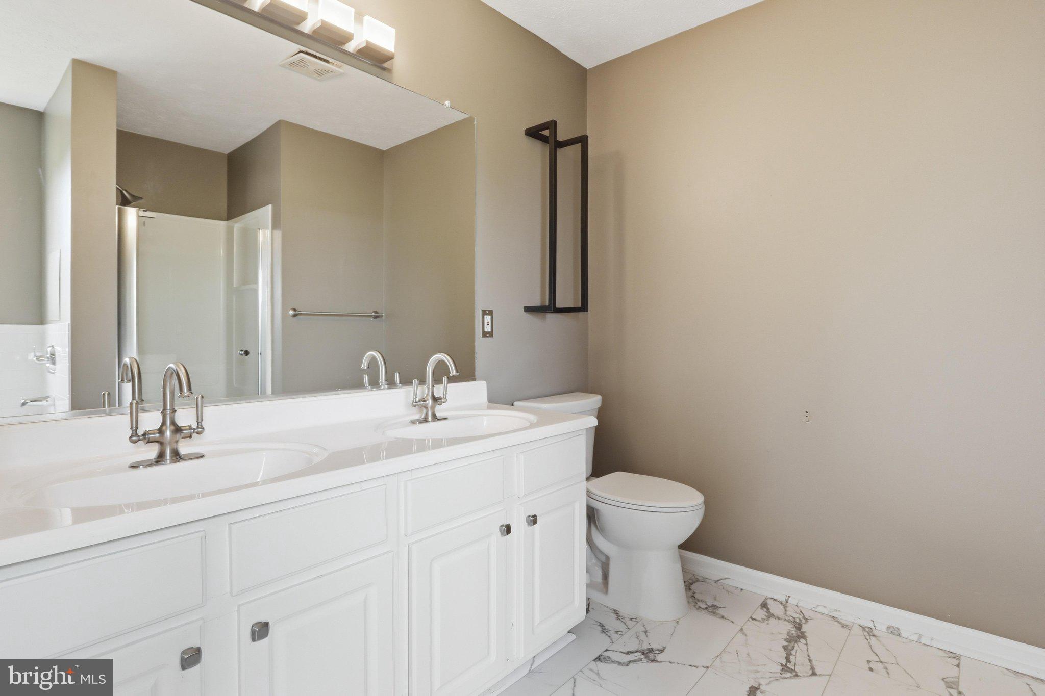 WELLINGTON TRACE - Residential