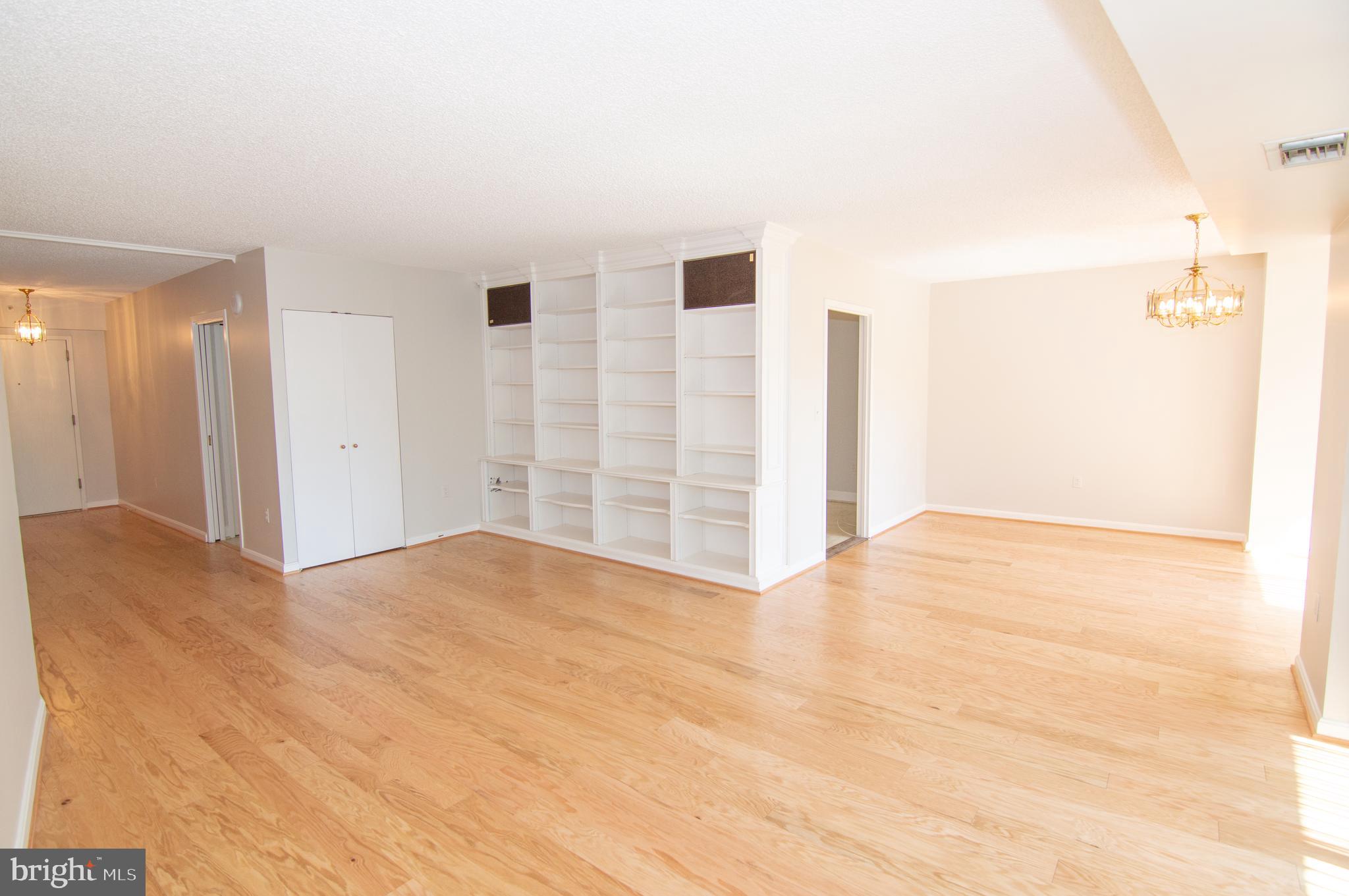 CRYSTAL GATEWAY - Residential Lease
