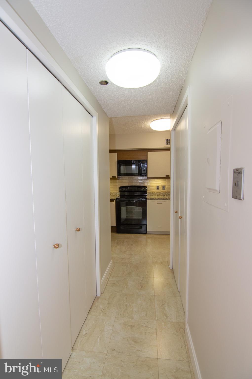 CRYSTAL GATEWAY - Residential Lease