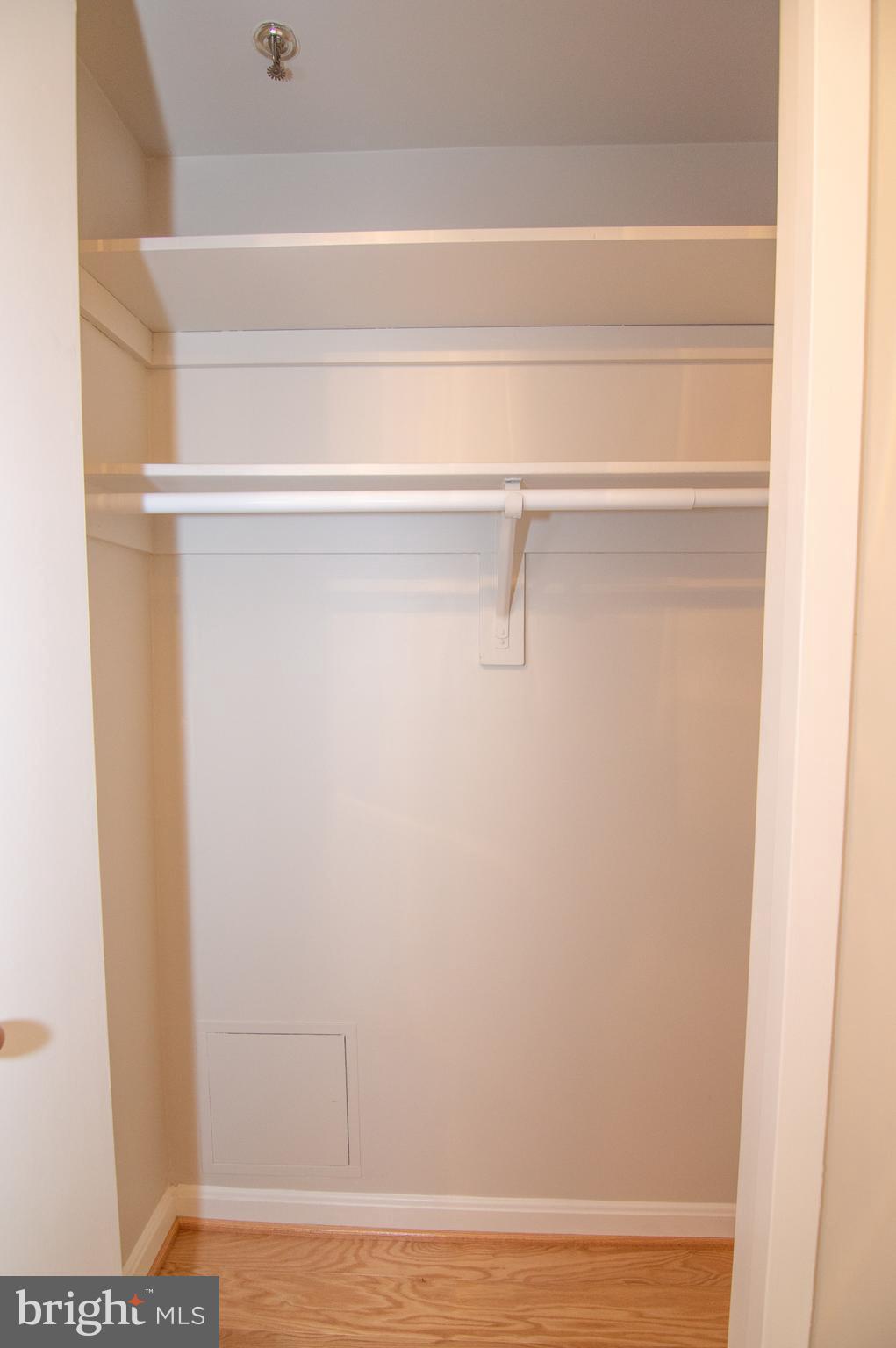 CRYSTAL GATEWAY - Residential Lease