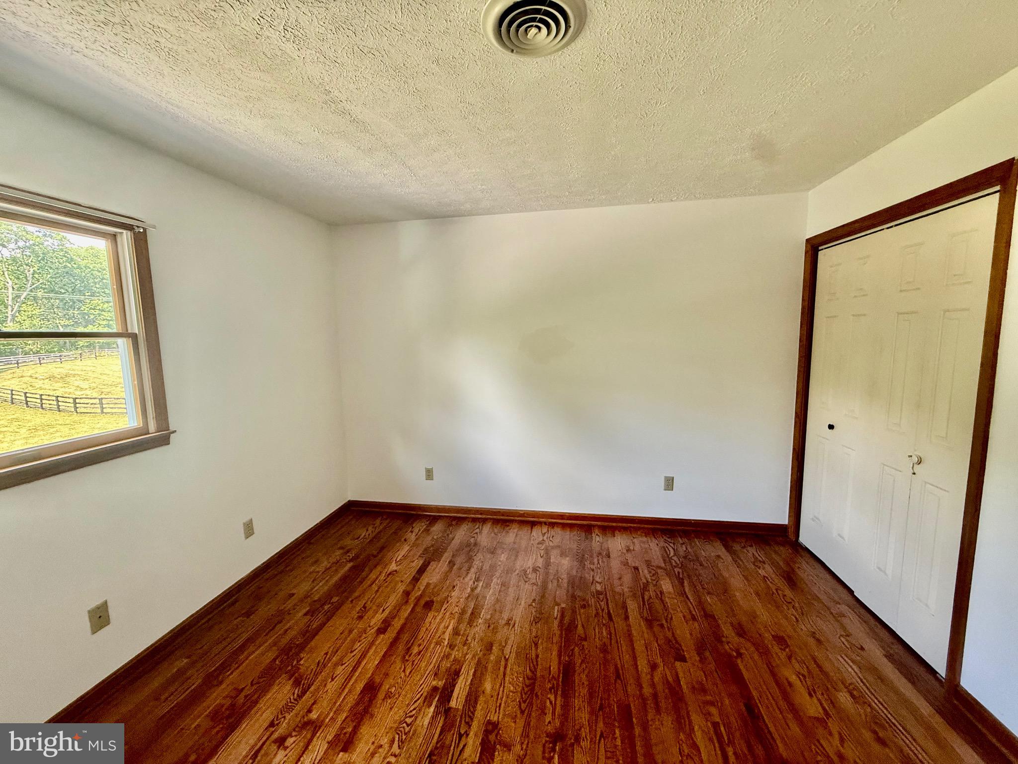 BERRYVILLE - Residential