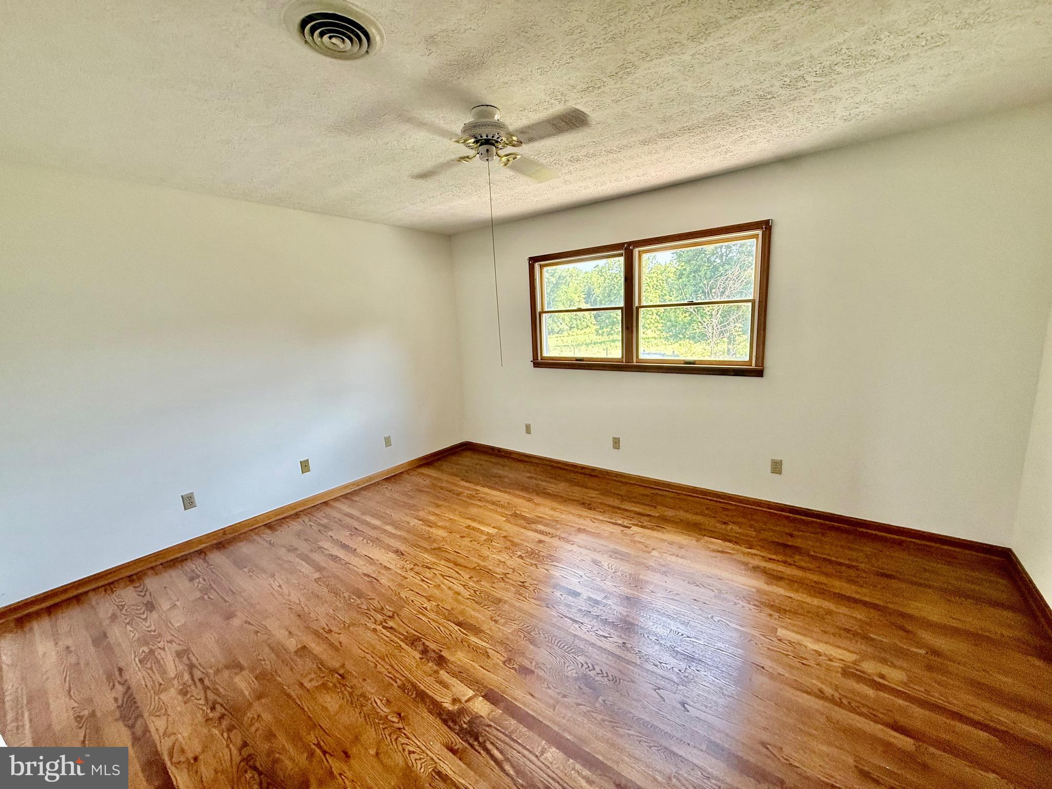 BERRYVILLE - Residential