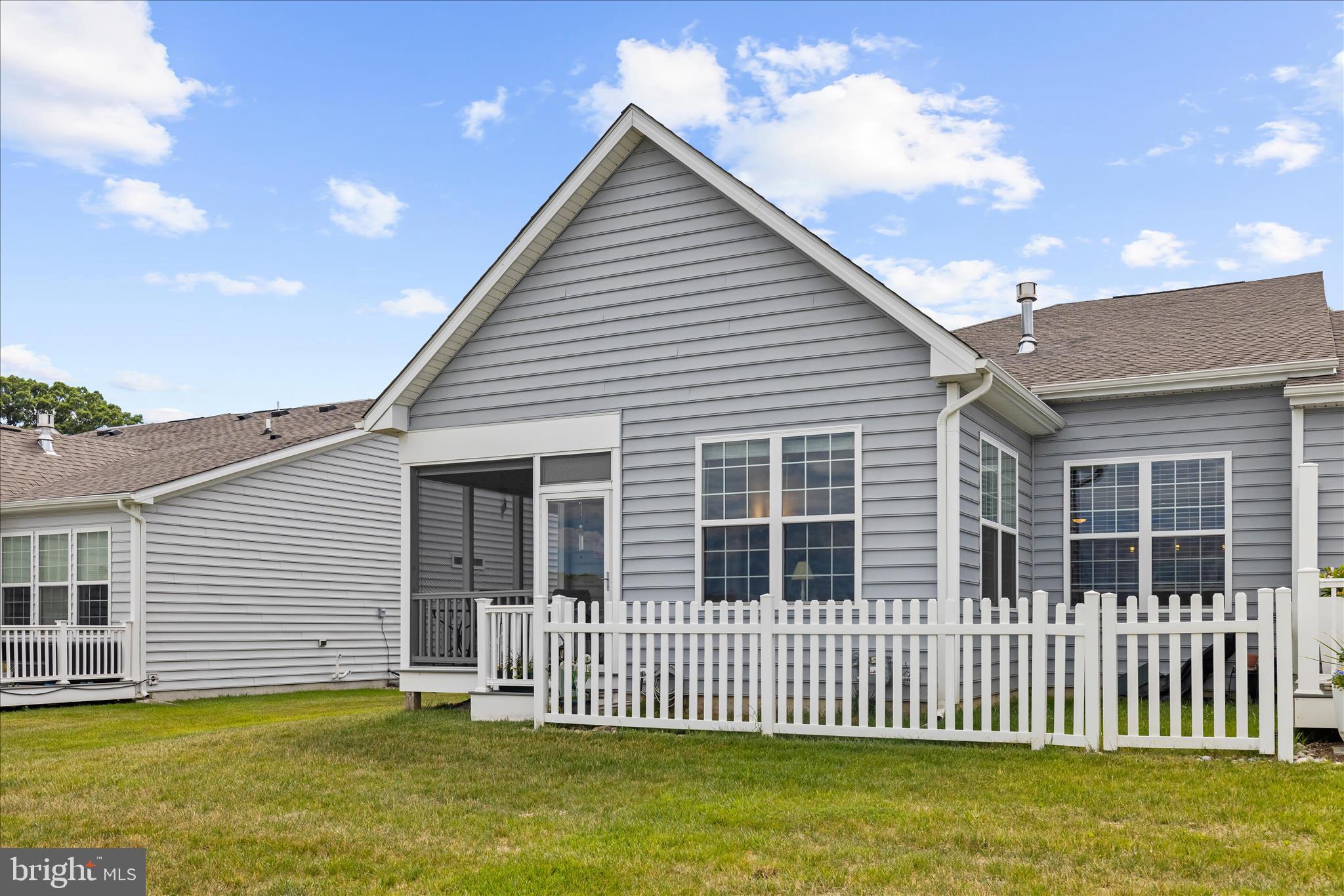 BAY BRIDGE COVE - Residential