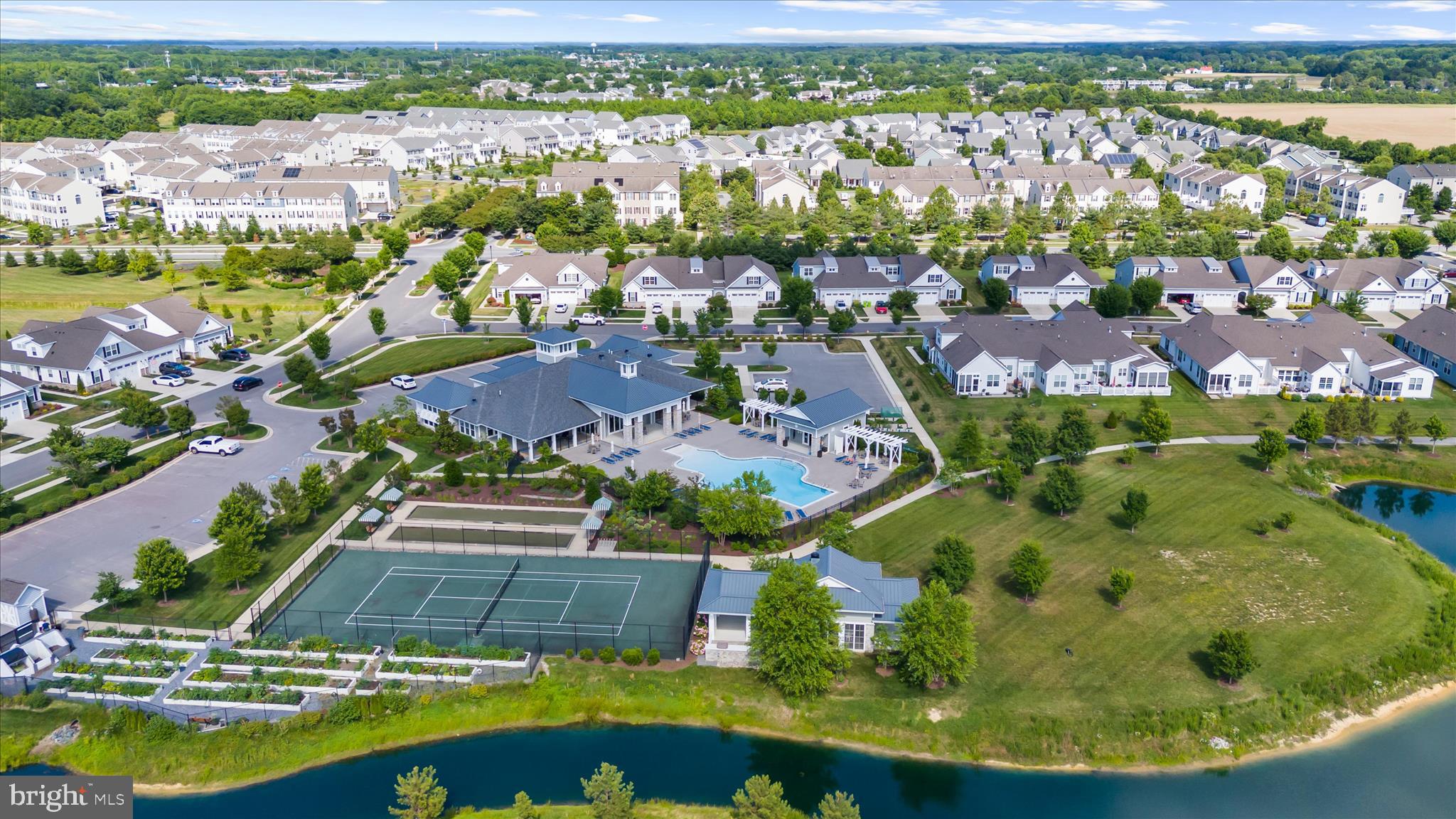 BAY BRIDGE COVE - Residential