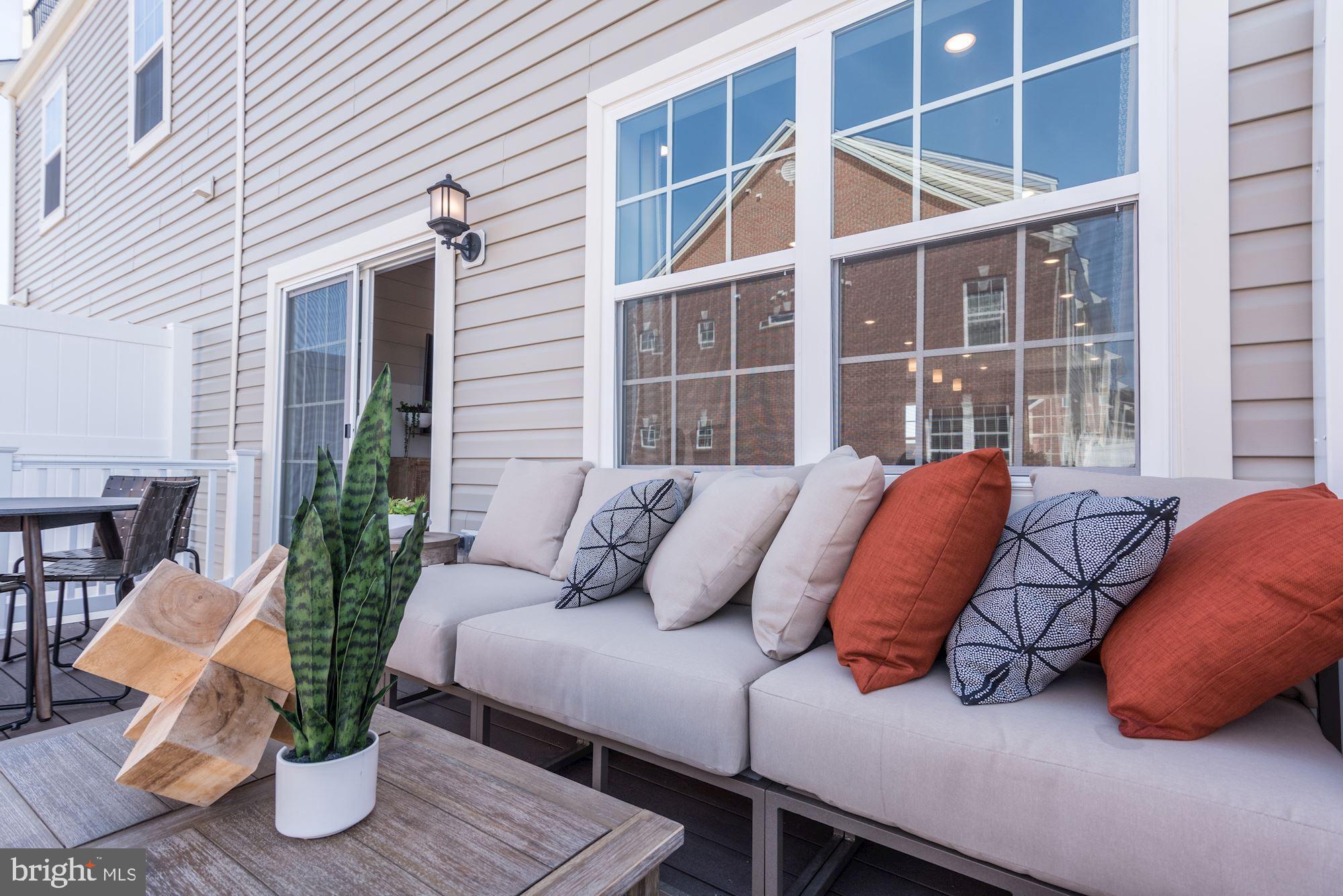 OXFORD SQUARE - Residential