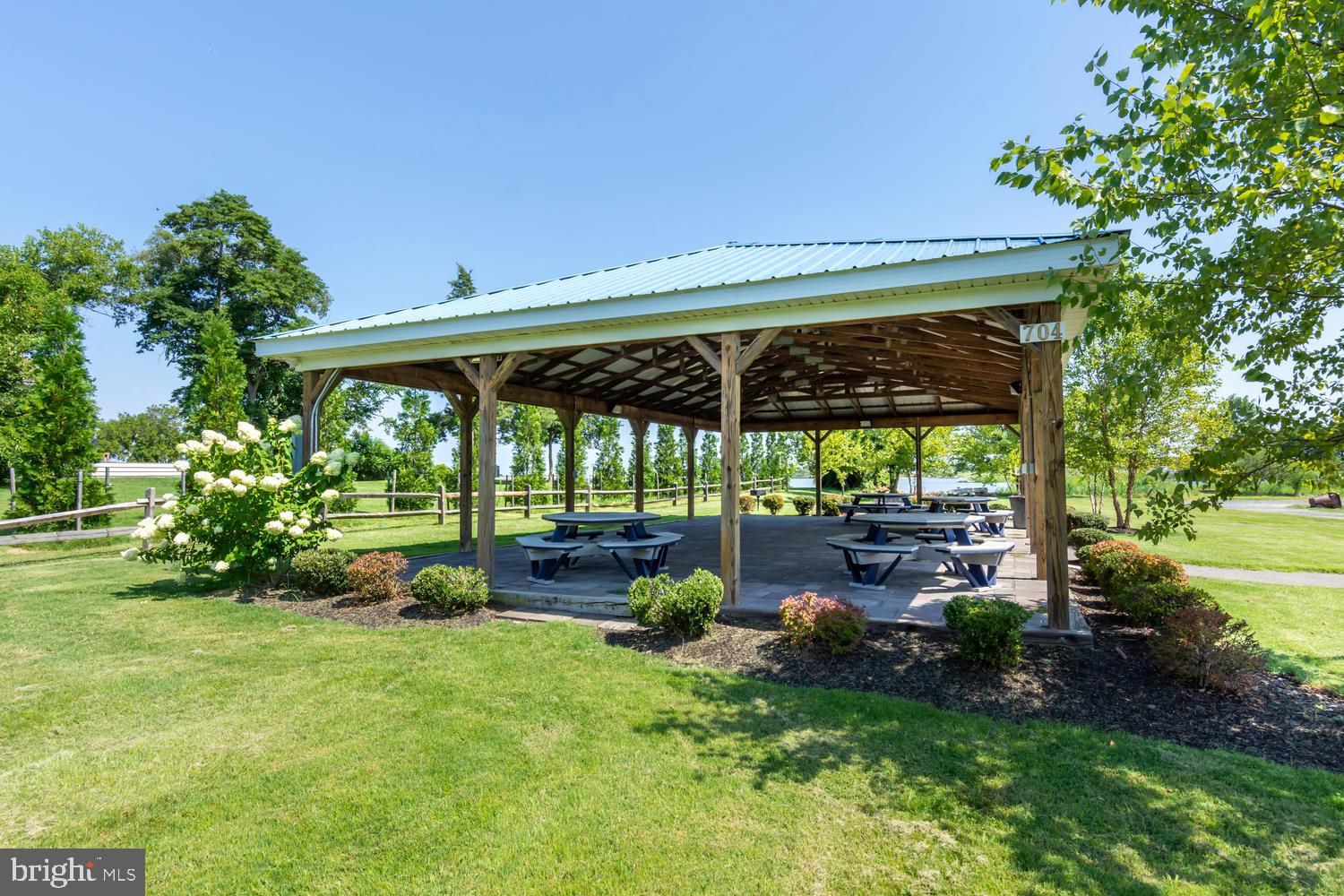 BAY CITY - Residential
