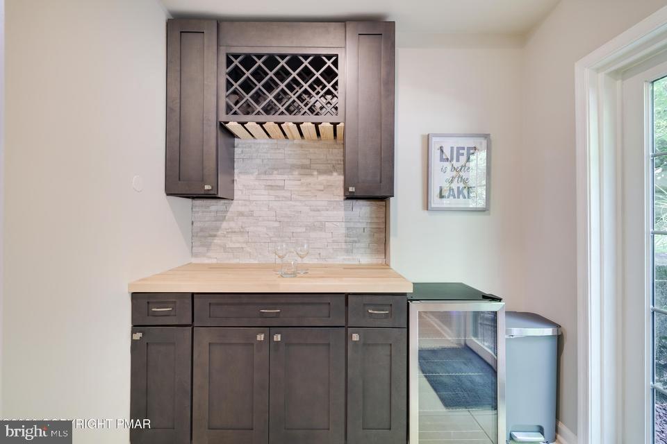 LAURELWOODS - Residential