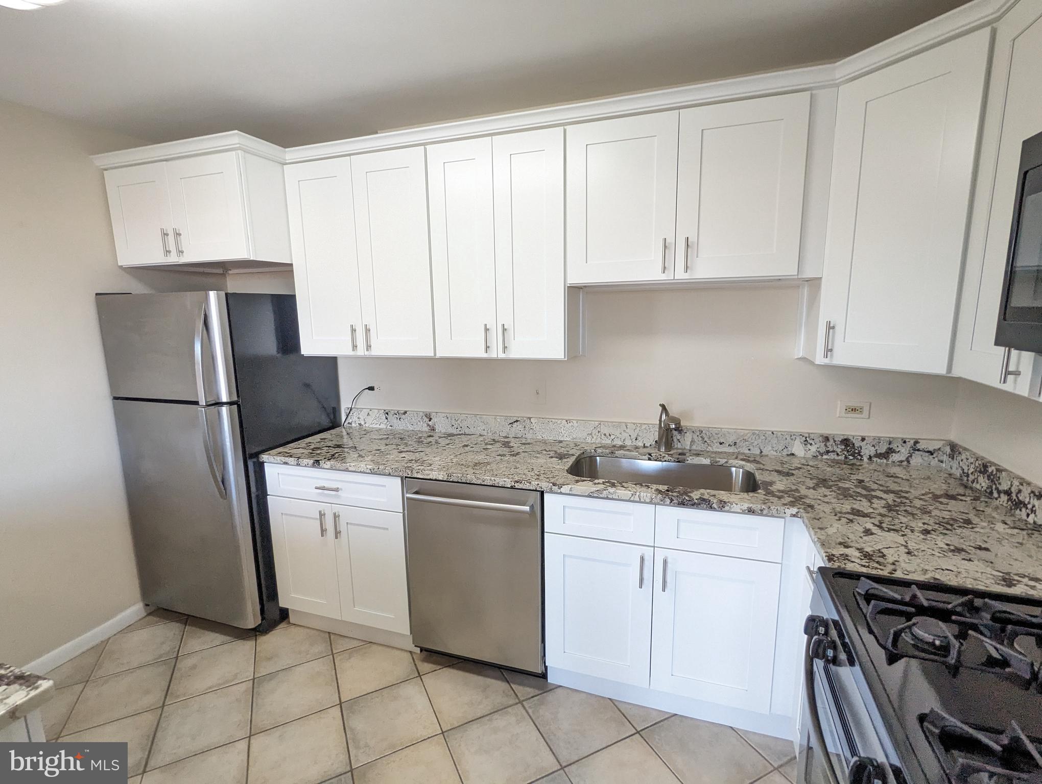 WHITEHALL - Residential