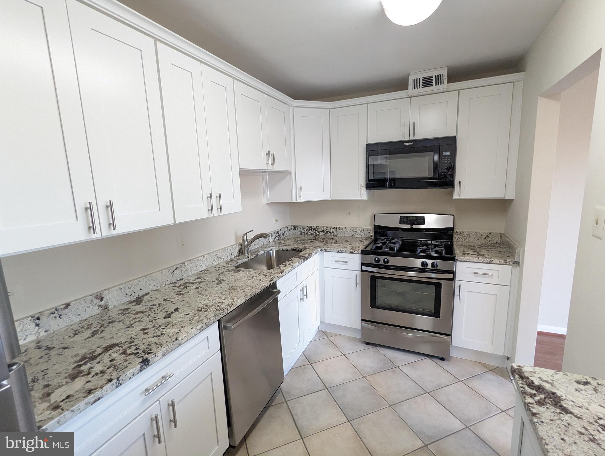 WHITEHALL - Residential