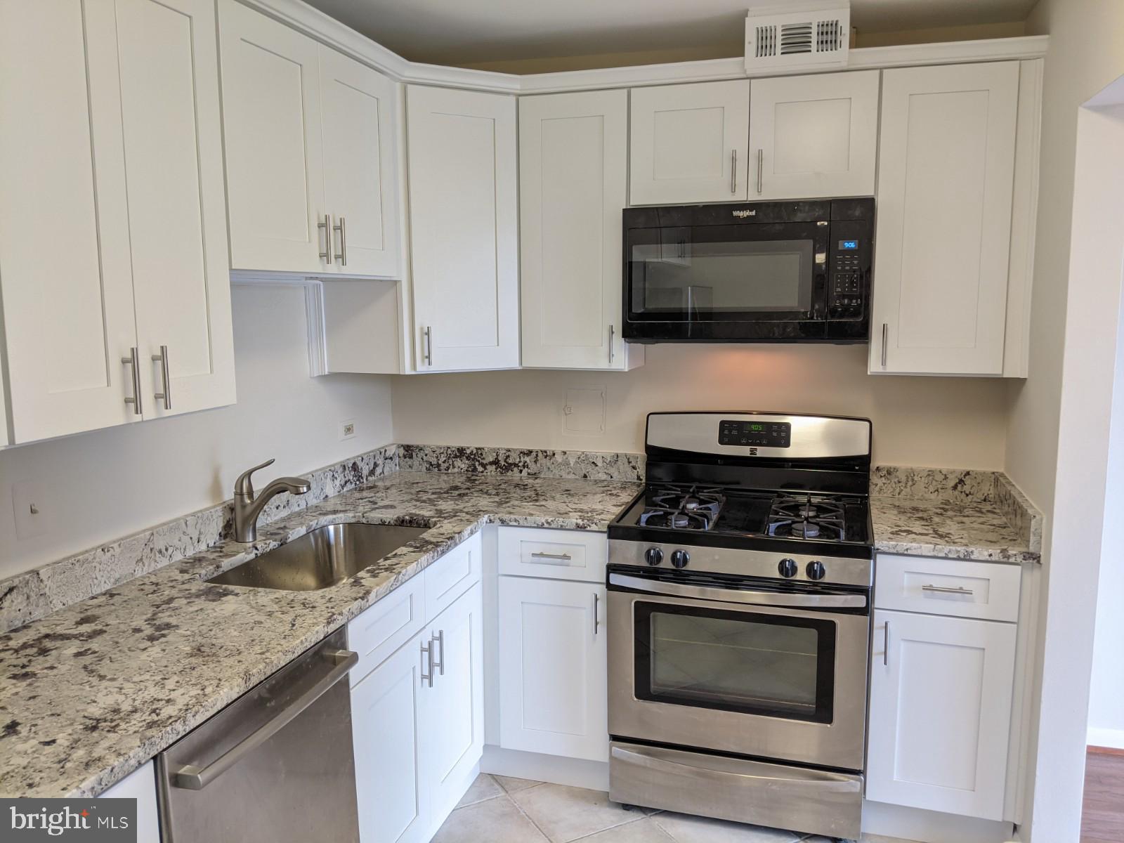WHITEHALL - Residential