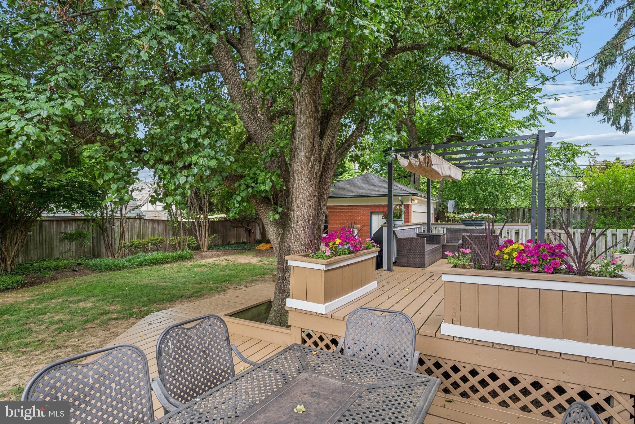 STONELEIGH - Residential