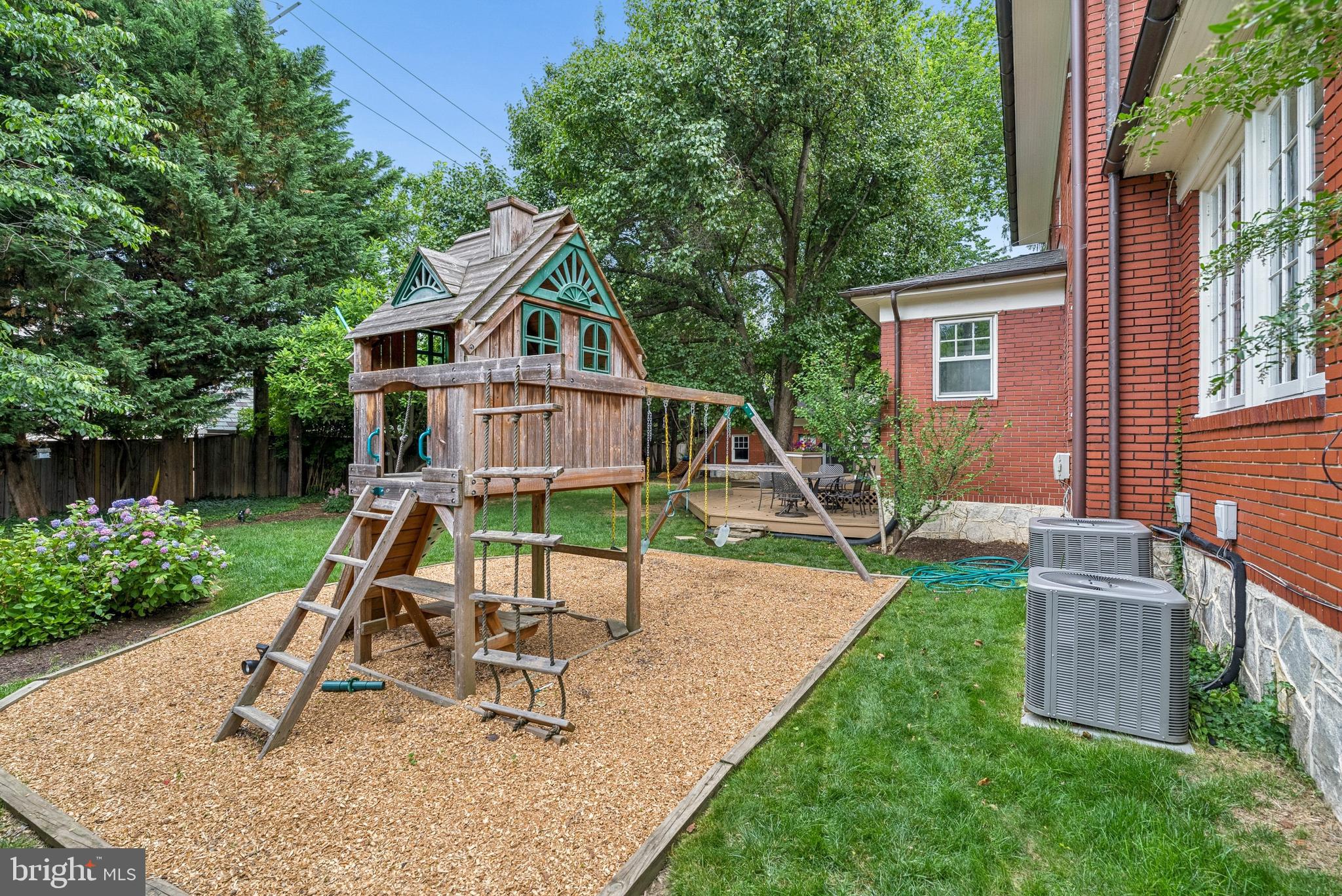 STONELEIGH - Residential