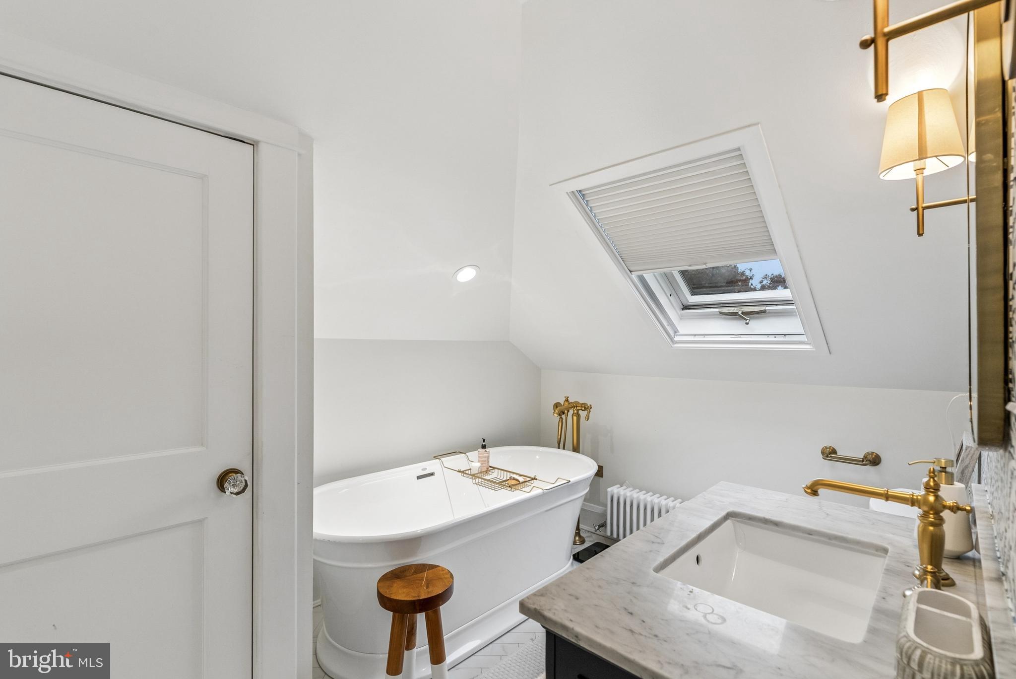 STONELEIGH - Residential
