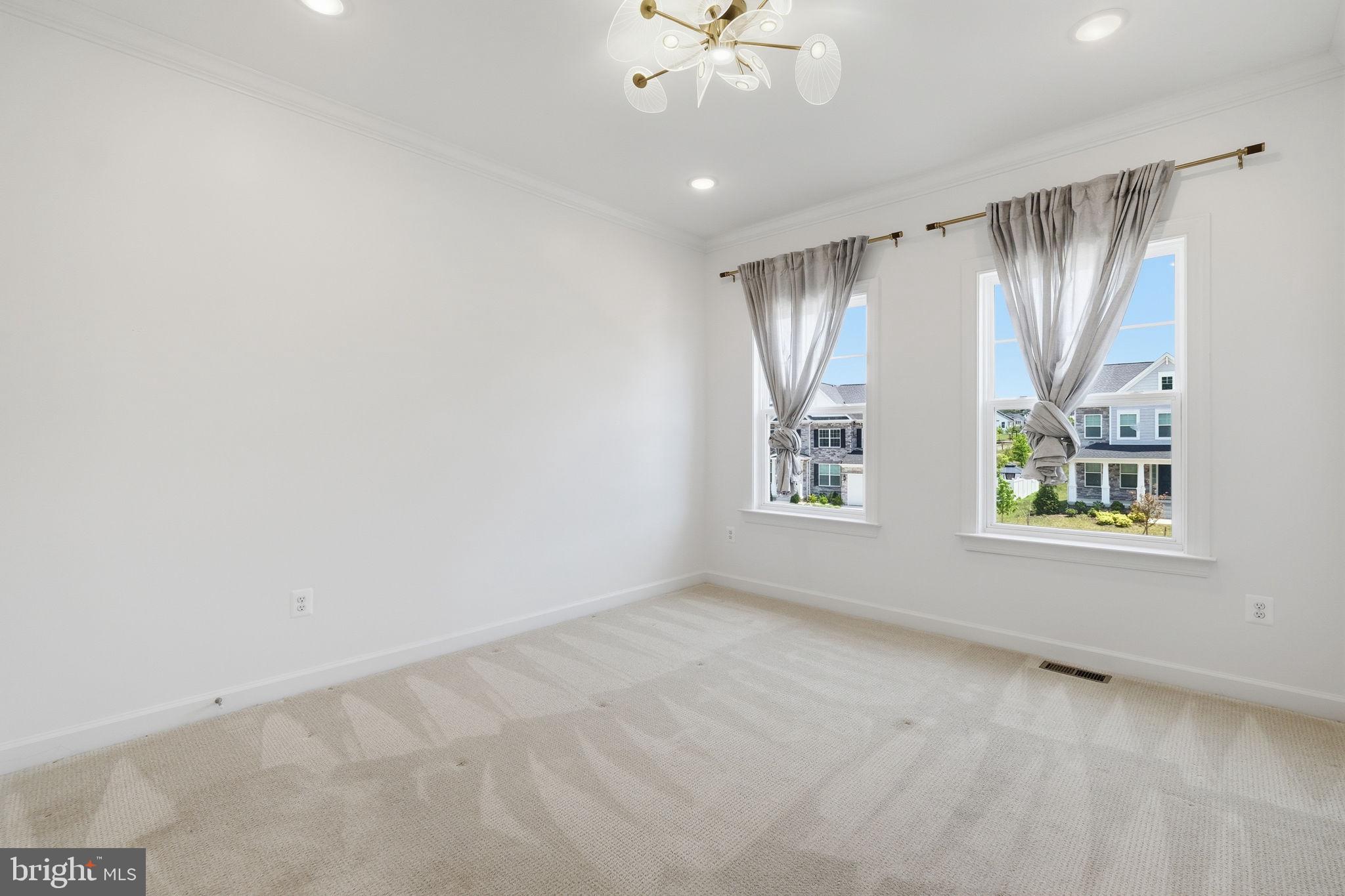 GLENN DALE - Residential